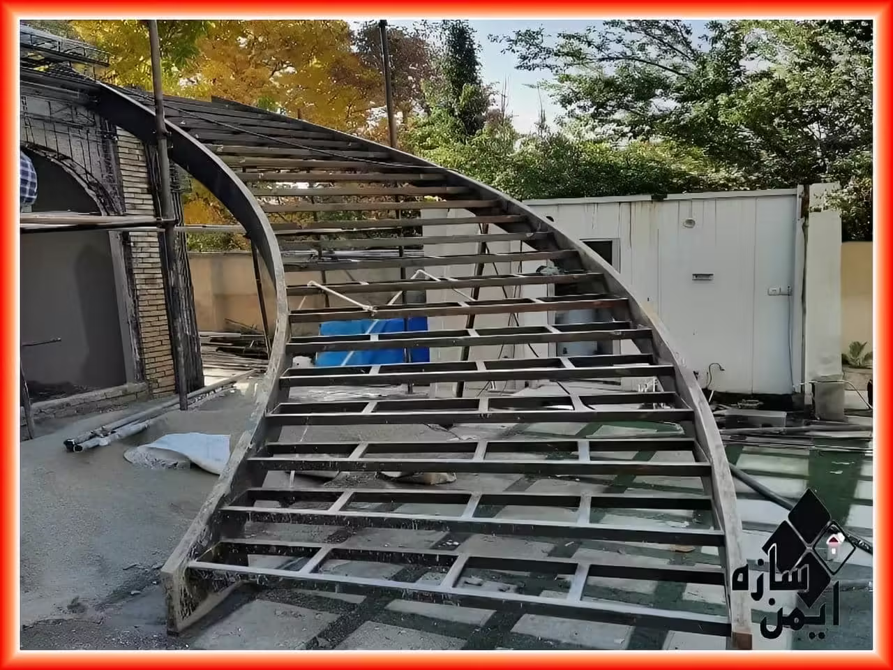 پله اضطراری پله اضطراری