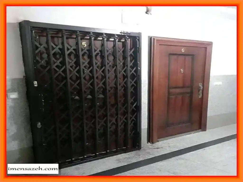 کاربردها و مزایای درب آکاردئونی