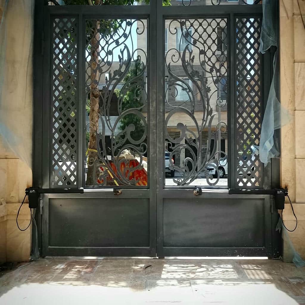 جک درب پارکینگ در رفسنجان