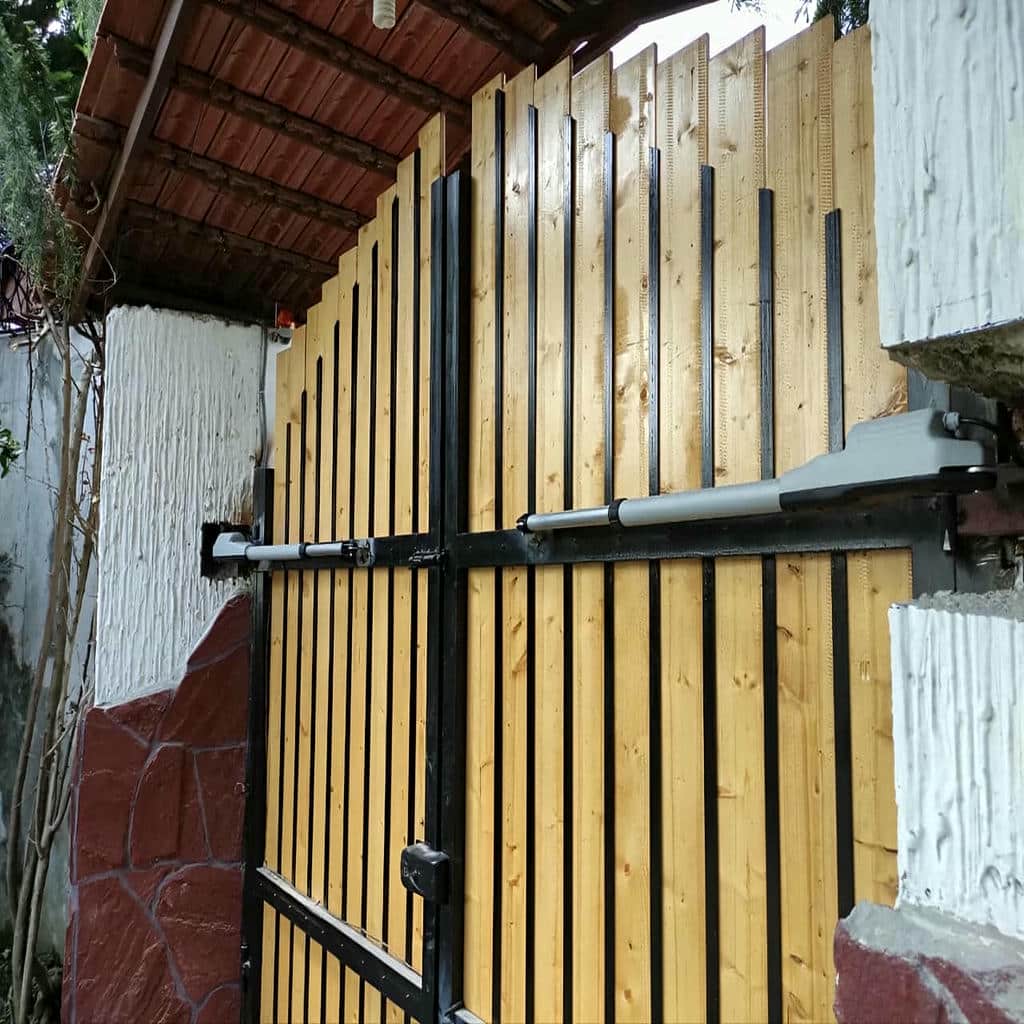 جک درب پارکینگ در بندر لنگه