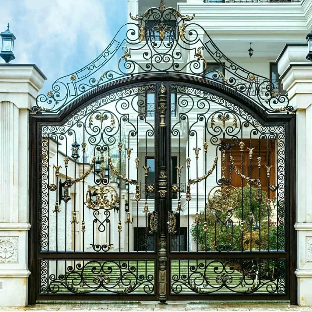 درب حیاط فرفورژه فلزی در نوشهر