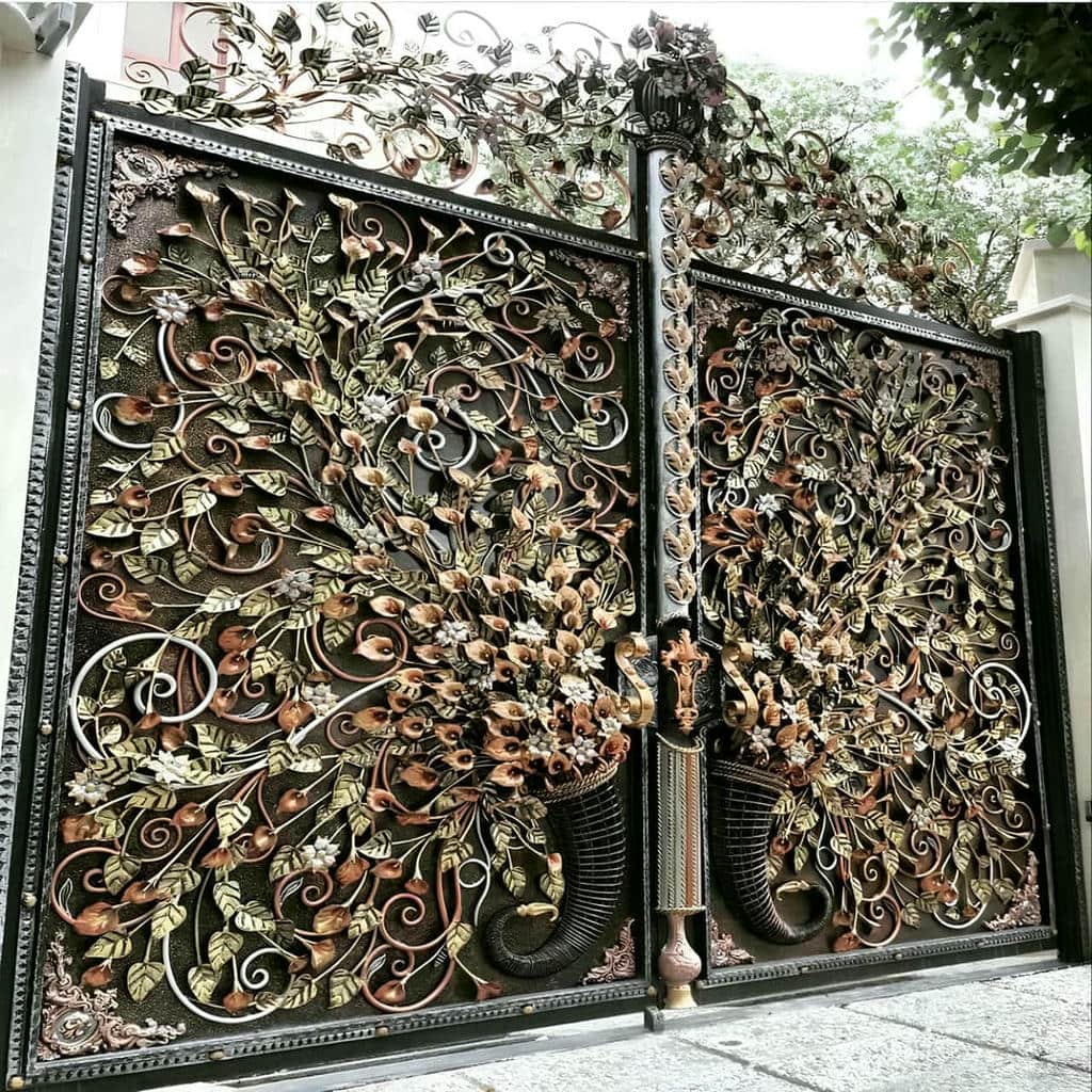 درب حیاط فرفورژه فلزی در گنبدکاووس