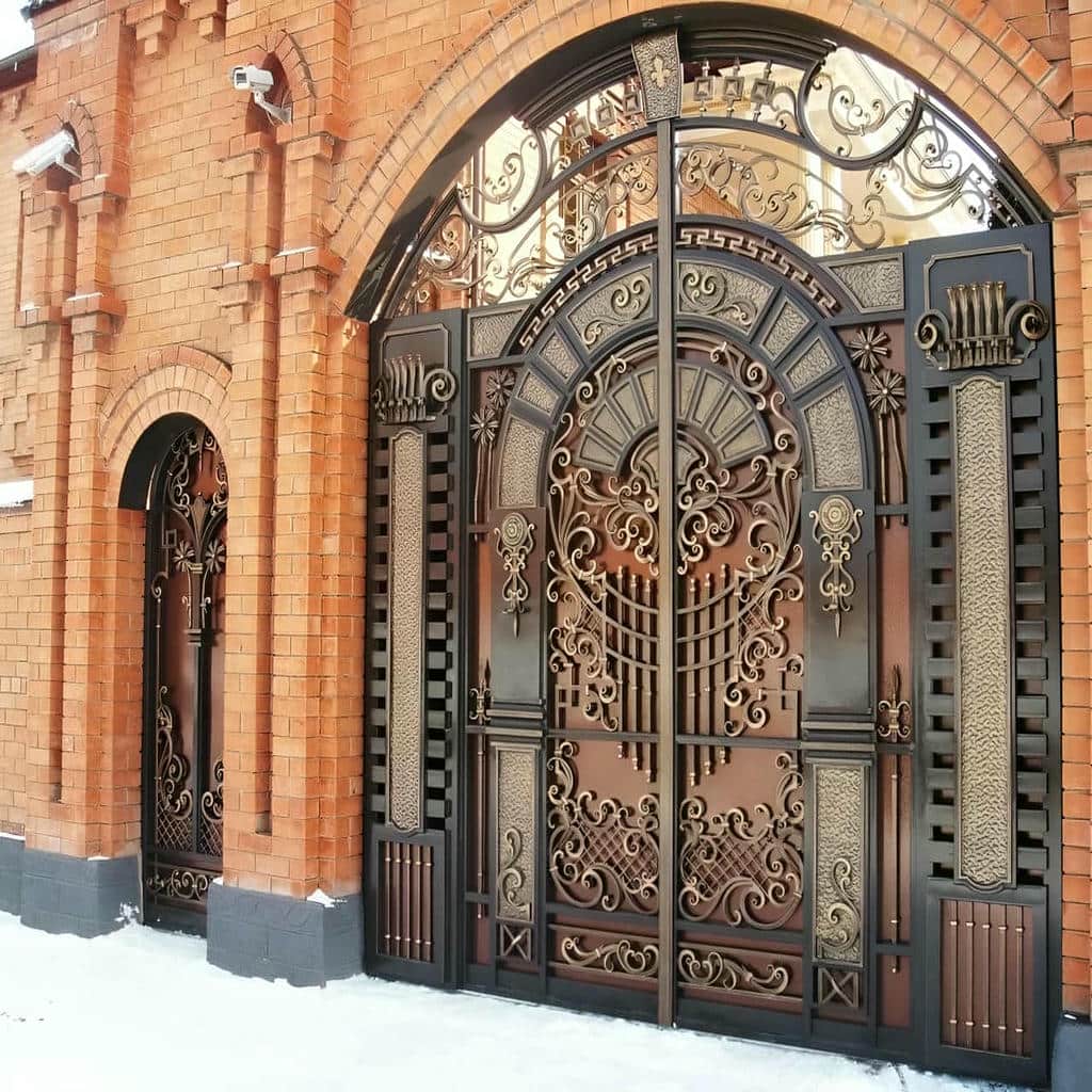 درب حیاط فرفورژه فلزی در ایرانشهر