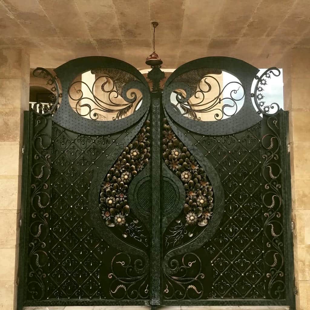 قیمت درب حیاط فرفورژه فلزی پارکینگ ویلایی در قائمشهر