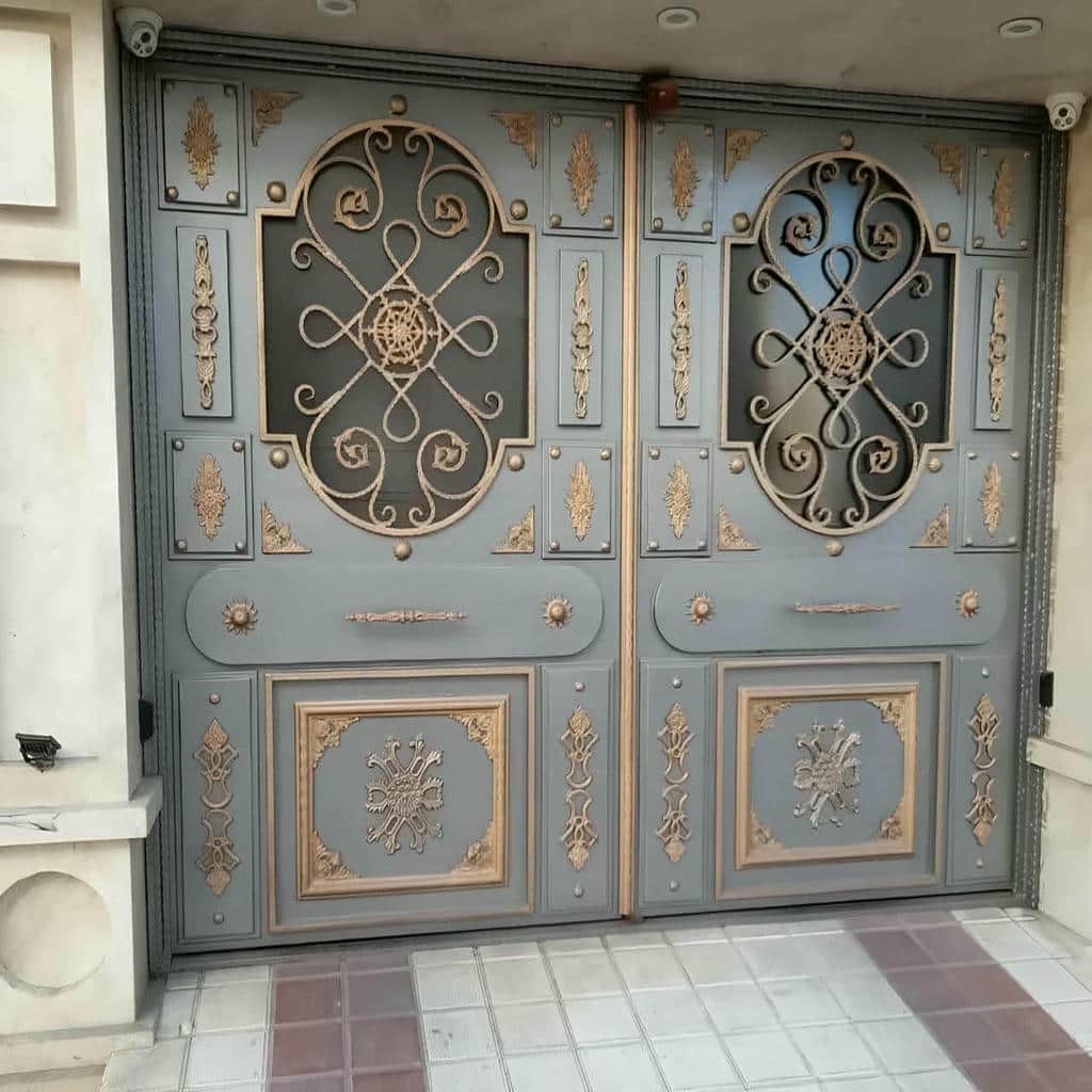 کارخانه درب حیاط فرفورژه فلزی طرح کلاسیک در گنبدکاووس