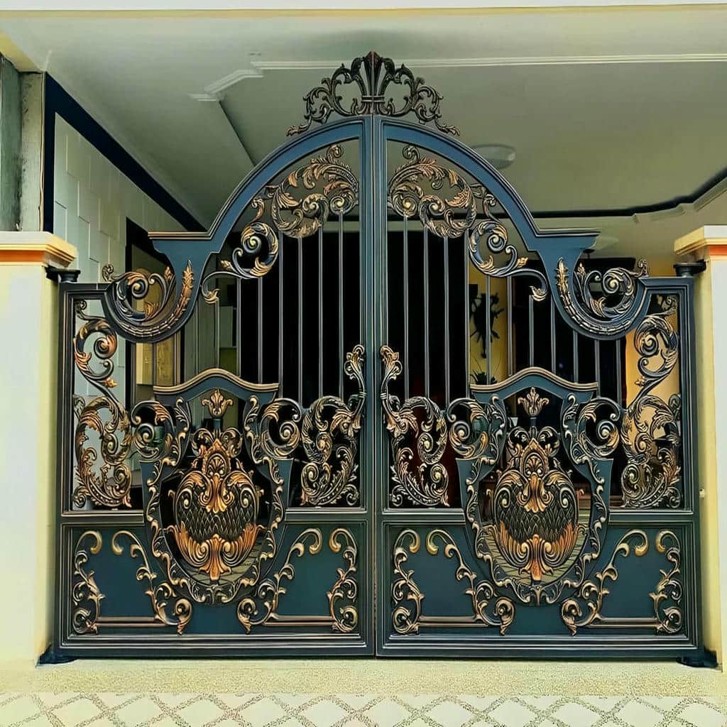 قیمت درب حیاط فرفورژه فلزی طرح ساده در هشتگرد