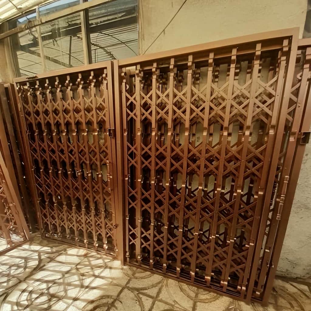 خرید درب آکاردئونی قفل ضدبرش در بابل