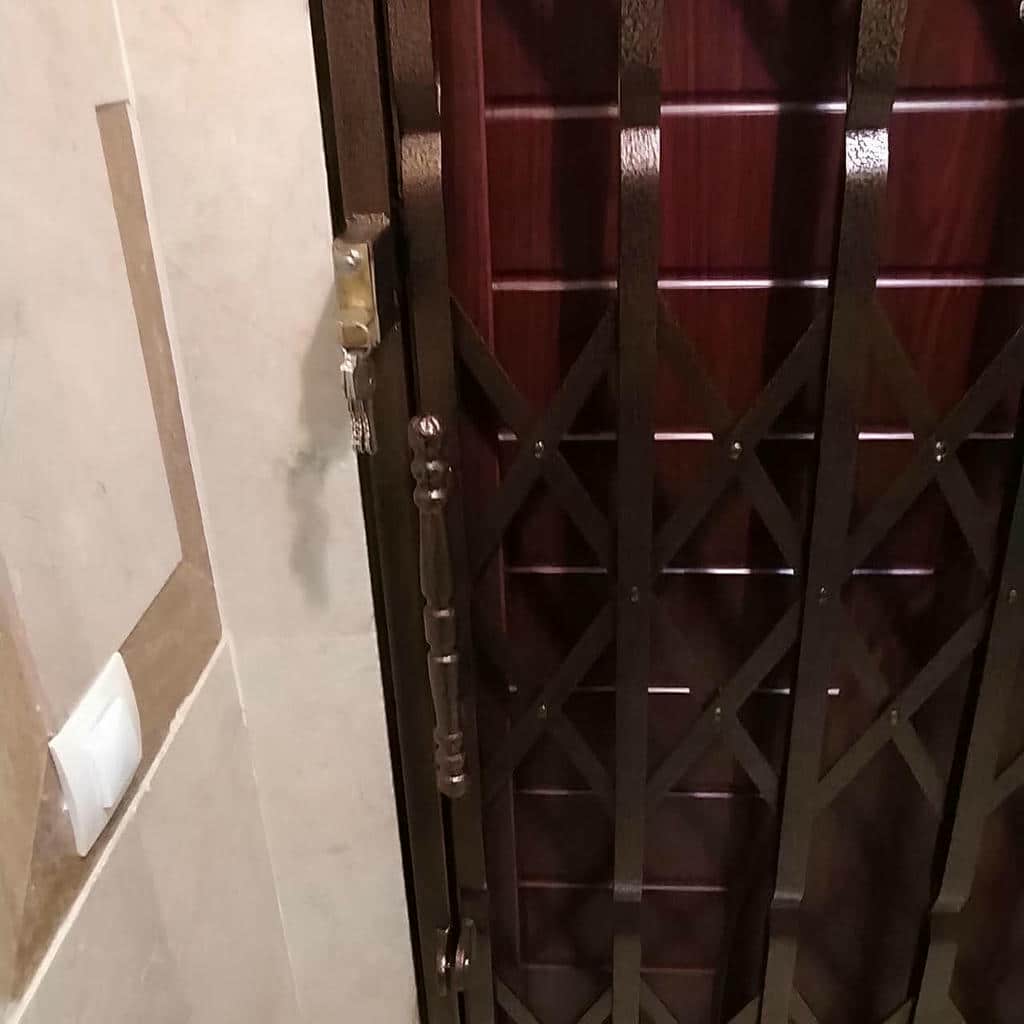 فروش درب آکاردئونی حفاظ آپارتمان در چابهار