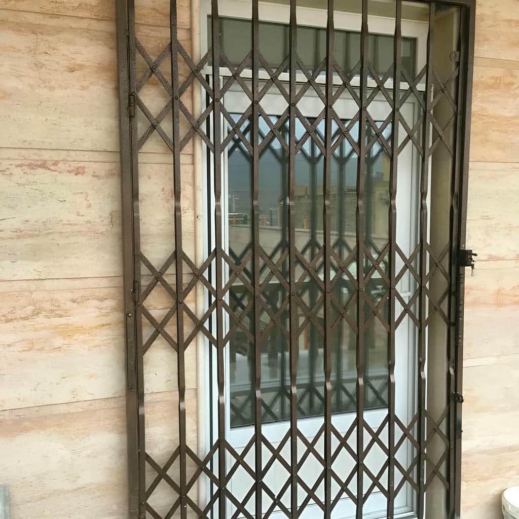 کارخانه درب آکاردئونی یراق مقاوم در اندیشه