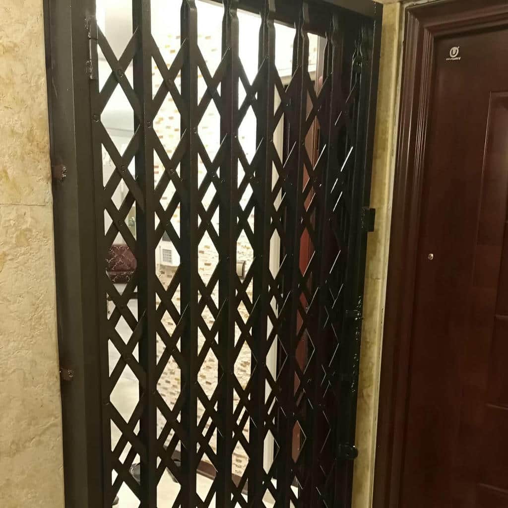 درب آکاردئونی در ملارد
