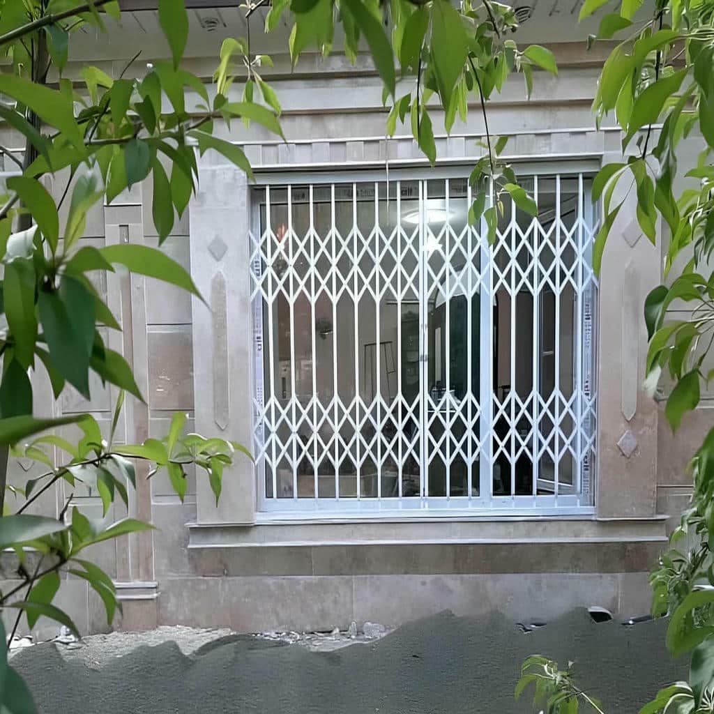 فروش درب آکاردئونی قفل ایمن در محمودآباد