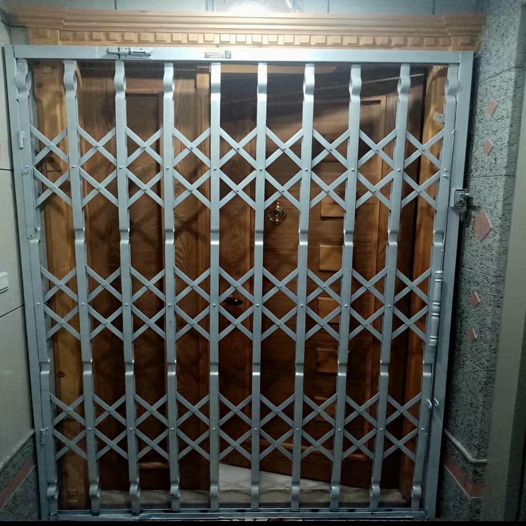 خرید درب آکاردئونی چک لیست نصب در قم