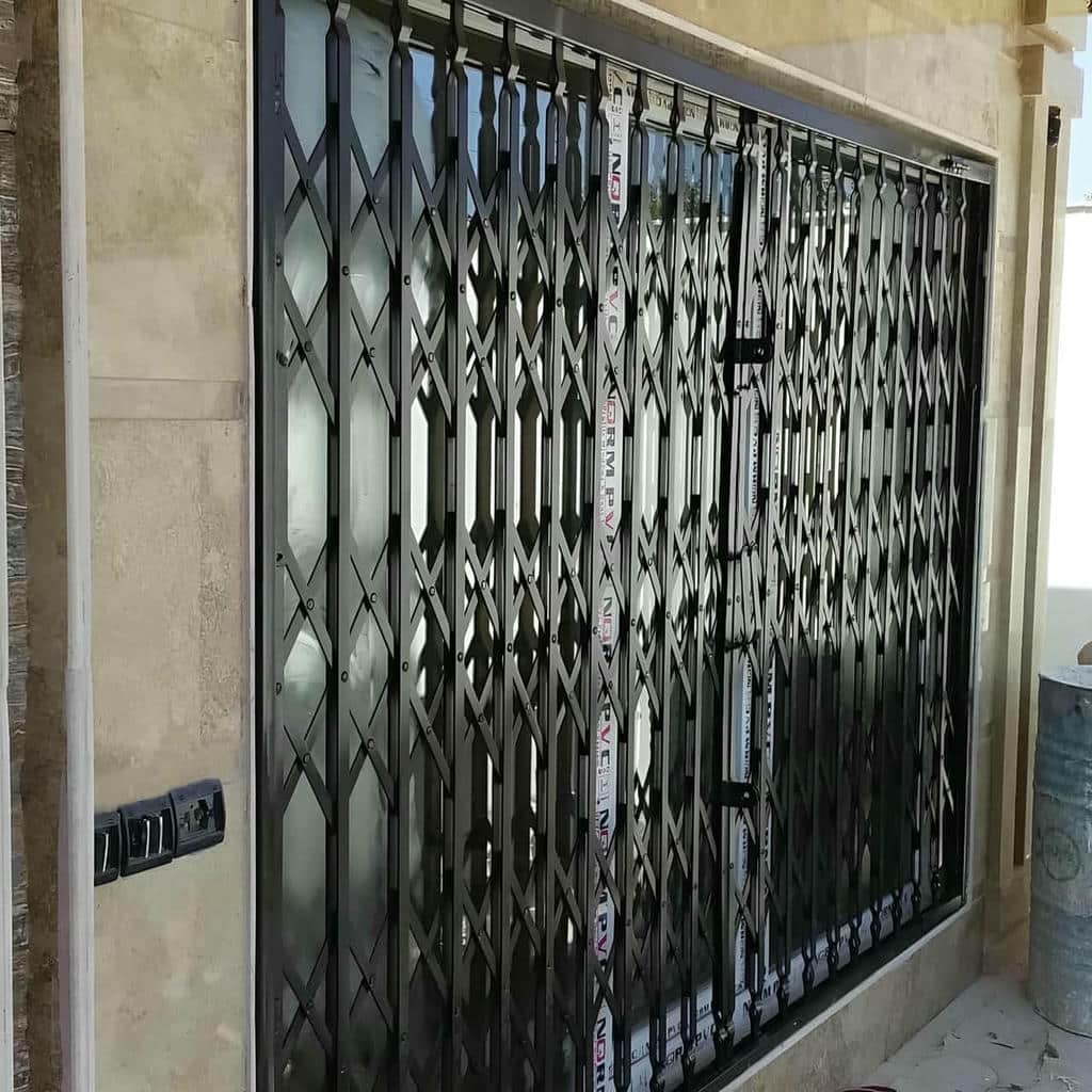 قیمت درب آکاردئونی قفل ضدبرش در اصفهان