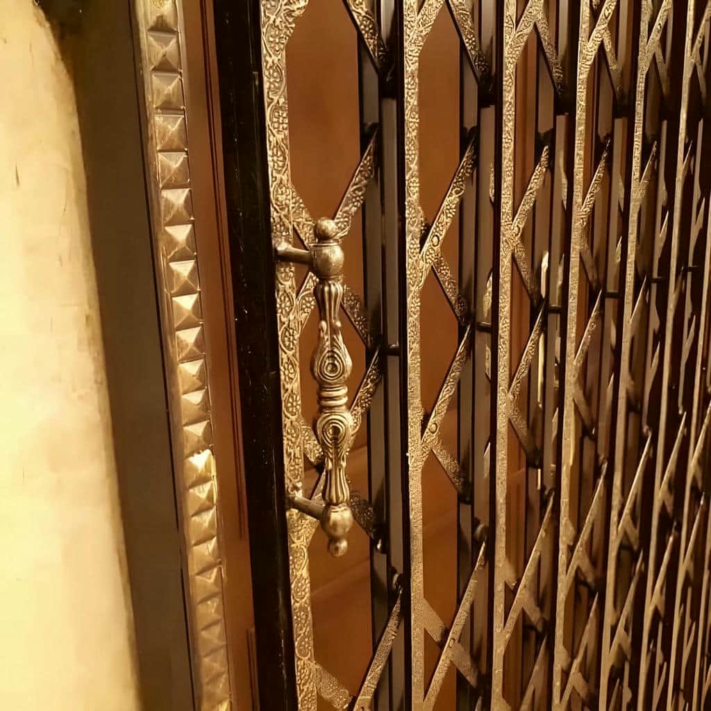 کارخانه درب آکاردئونی قفل ضدبرش در بجنورد کارخانه درب آکاردئونی قفل ضدبرش در بجنورد