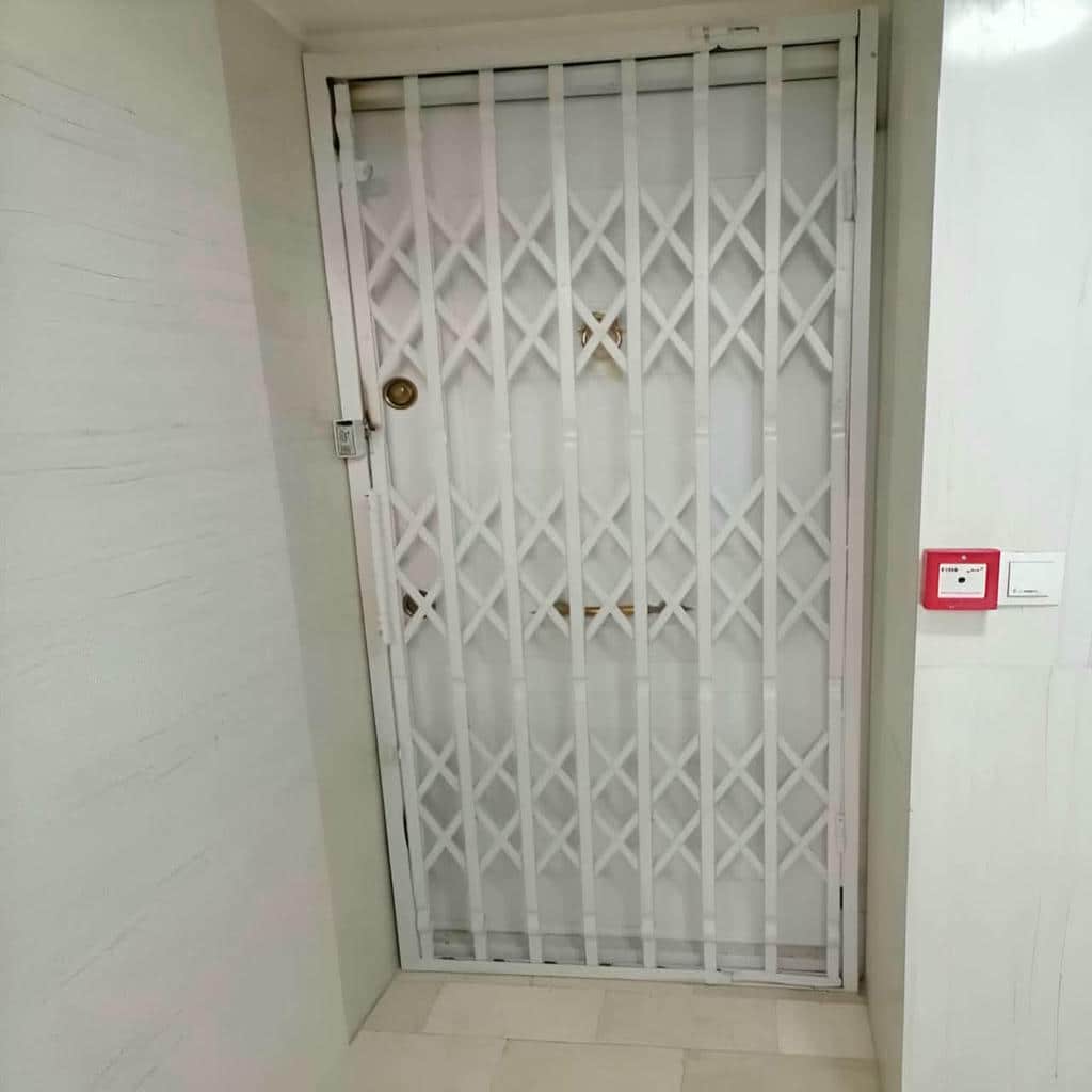فروش درب آکاردئونی قفل ایمن در شیراز