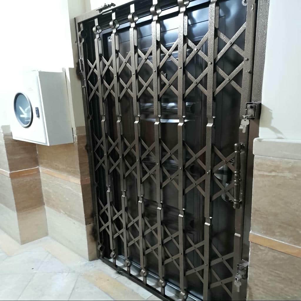 کارخانه درب آکاردئونی تولید کنترل شده در اصفهان