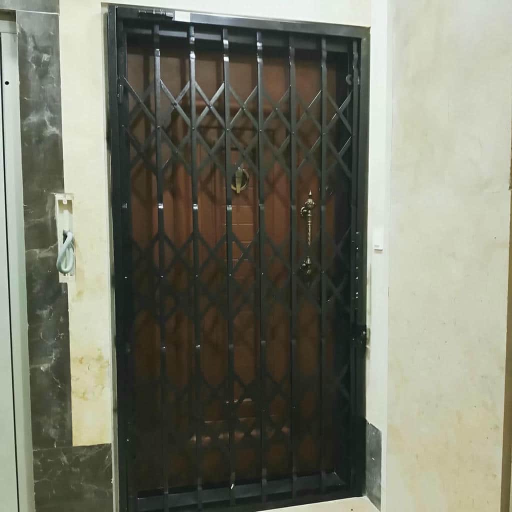 کارخانه درب آکاردئونی یراق مقاوم در آمل