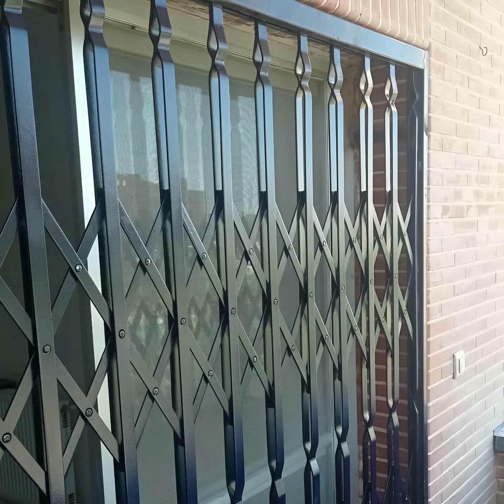 فروش درب آکاردئونی ورودی مسکونی در بابل