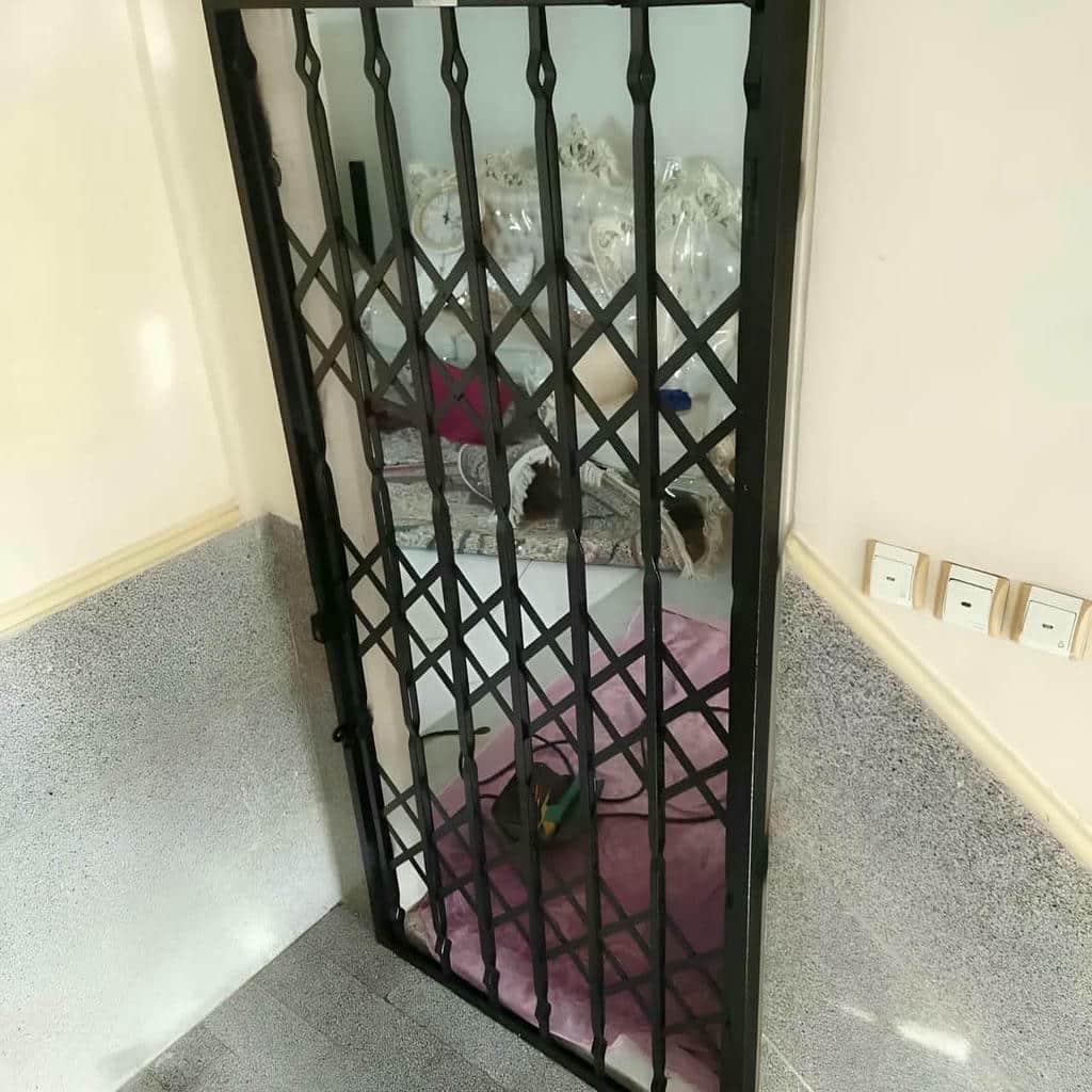 فروش درب آکاردئونی حفاظ آپارتمان در بندرعباس