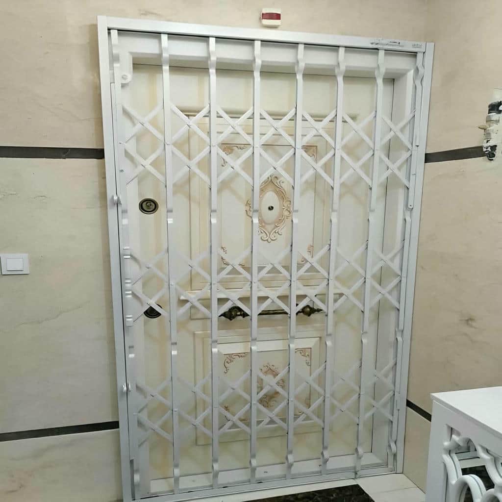 کارخانه درب آکاردئونی یراق مقاوم در آبسرد