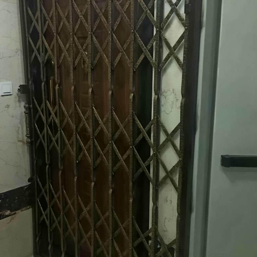 نصب درب آکاردئونی سیستم جمع شونده در بیرجند