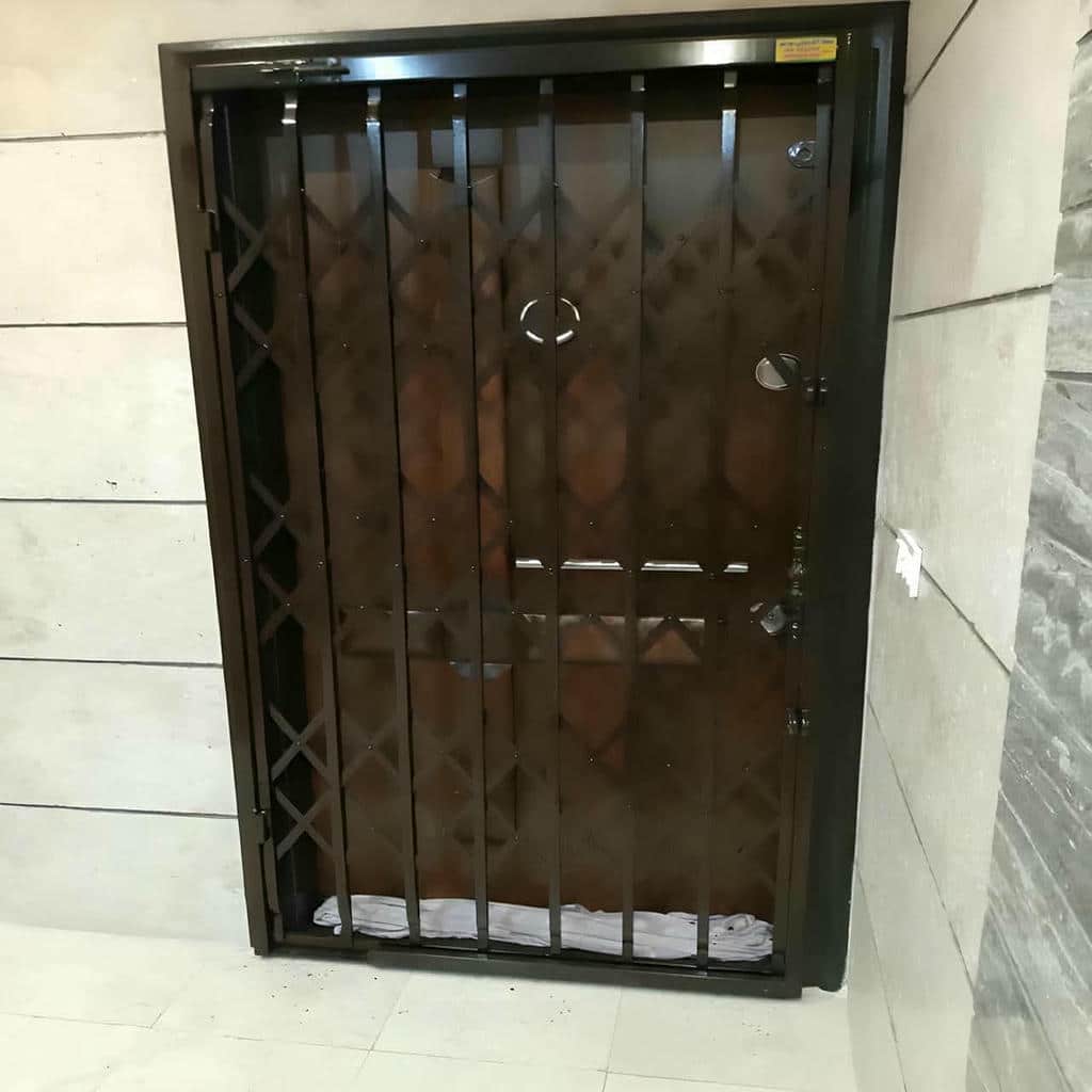 قیمت درب آکاردئونی یراق استاندارد در محمودآباد