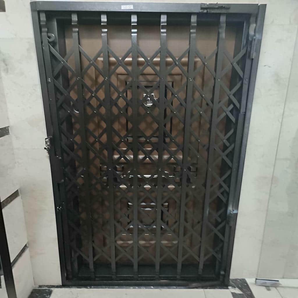 خرید درب آکاردئونی ورودی آپارتمان در مشهد