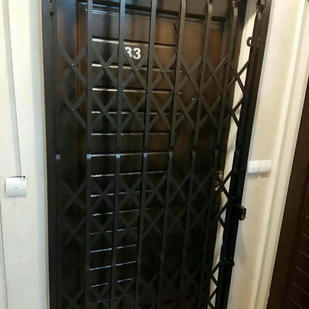 کارخانه درب آکاردئونی یراق مقاوم در کمال شهر