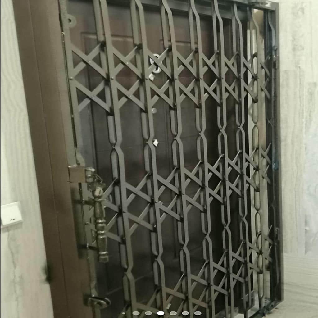 نصب درب آکاردئونی هماهنگ نما در اهواز