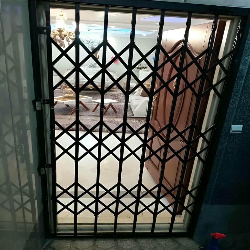 نصب درب آکاردئونی سیستم جمع شونده در نوشهر