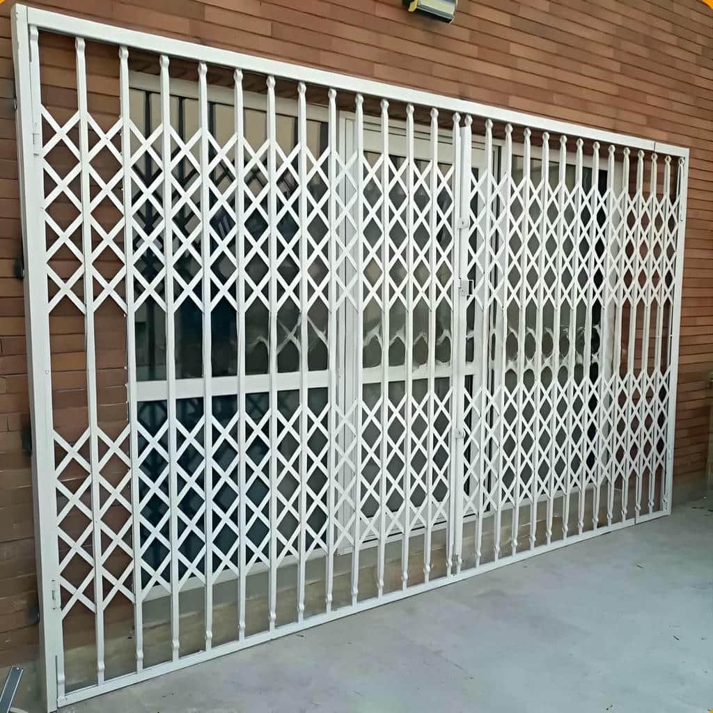 خرید درب آکاردئونی قفل ضدبرش در ساوه