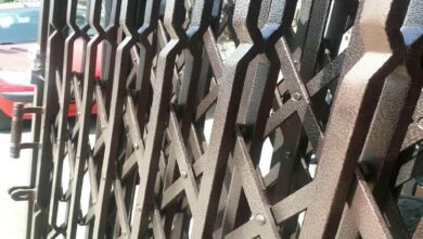 درب آکاردئونی در یاسوج