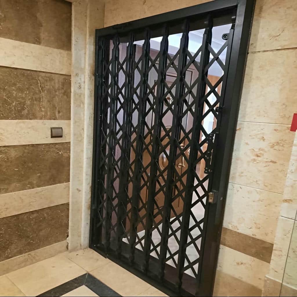 خرید درب آکاردئونی خطی در بندر بوشهر
