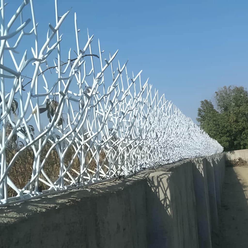 کارخانه حفاظ شاخ گوزنی مجتمع مسکونی در عظیمیه کرج