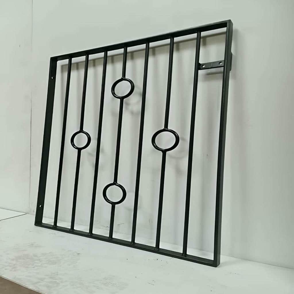 حفاظ پنجره در بندر لنگه