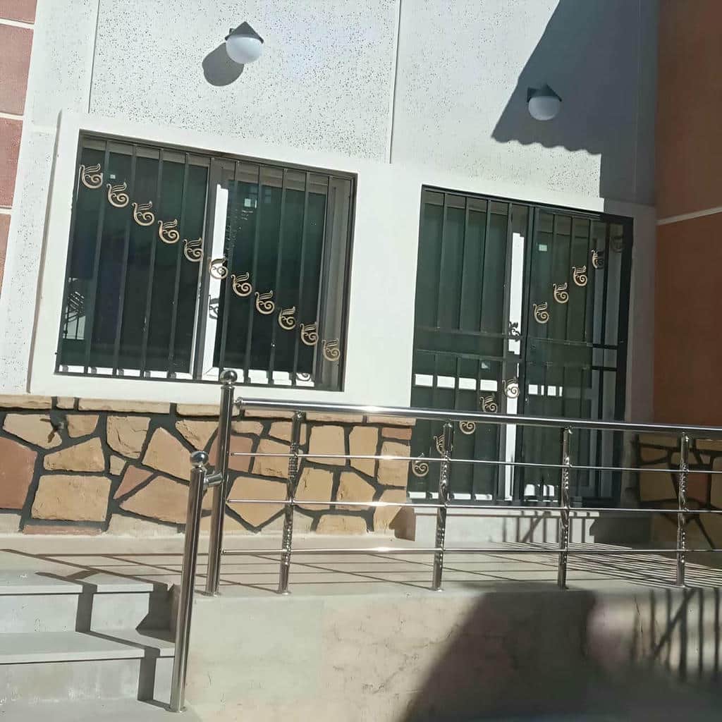 کارخانه حفاظ پنجره تراز دقیق در کمال شهر