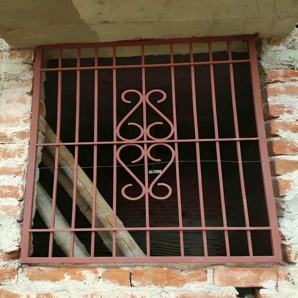 نصب حفاظ پنجره رنگ مقاوم در بیرجند