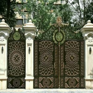 درب حیاط فرفورژه فلزی در نیشابور