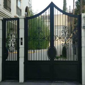 درب حیاط فرفورژه فلزی در ایلام