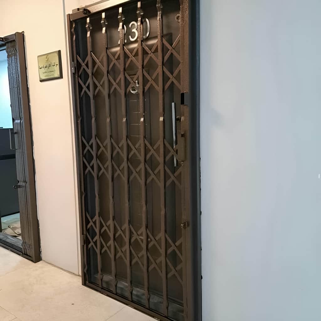درب آکاردئونی با ریل تراز و روان