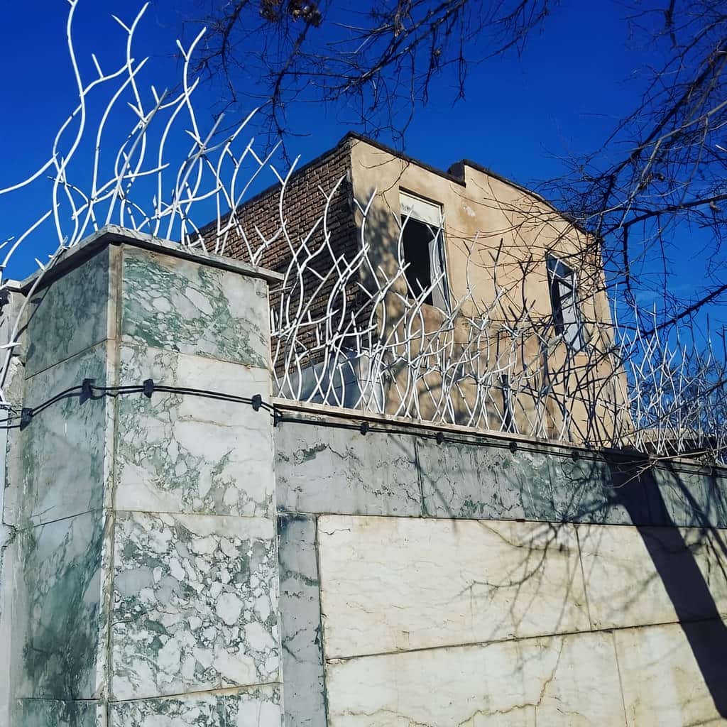 حفاظ شاخ گوزنی با شاسی فلزی محکم