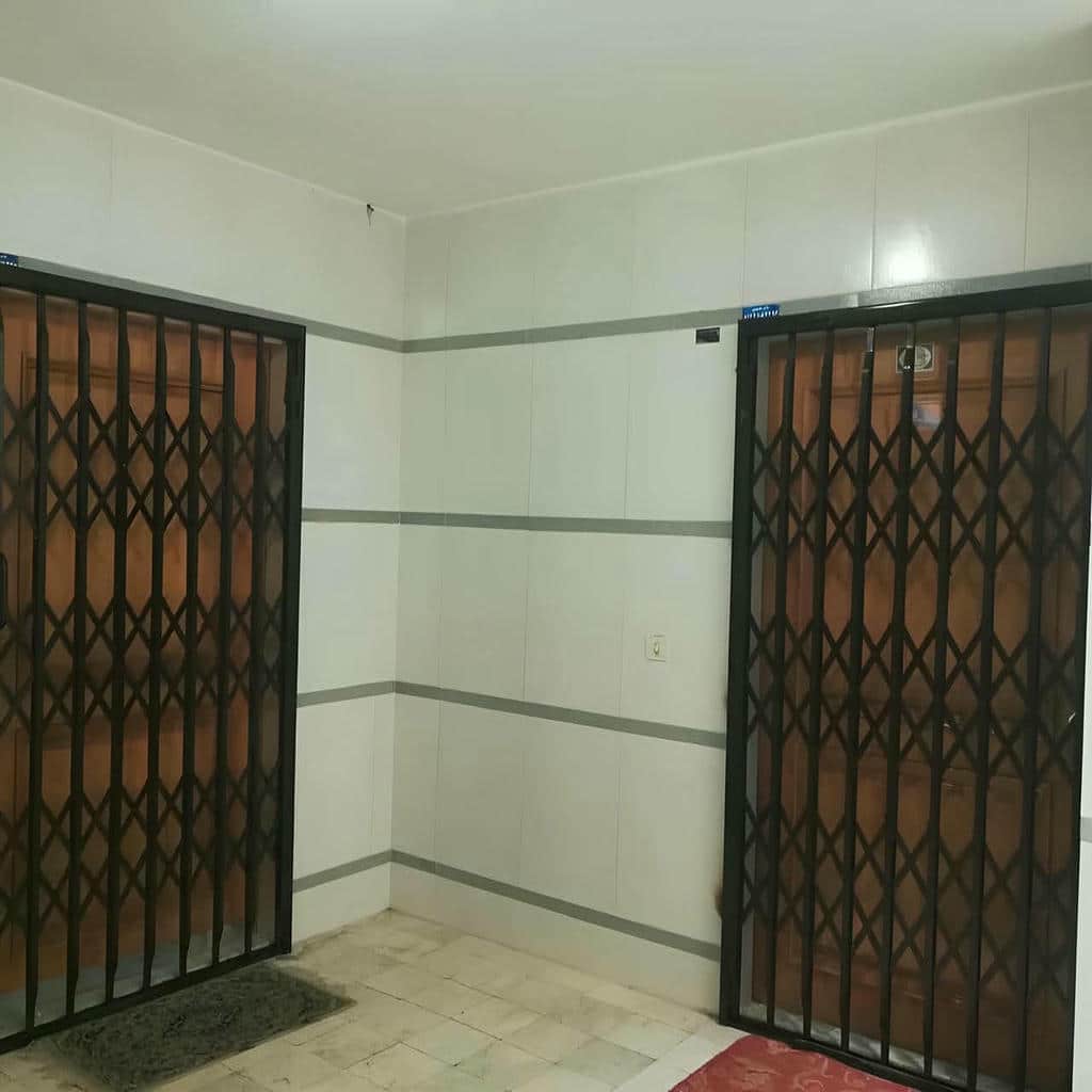 درب آکاردئونی ضد سرقت با پروفیل محکم بدنه