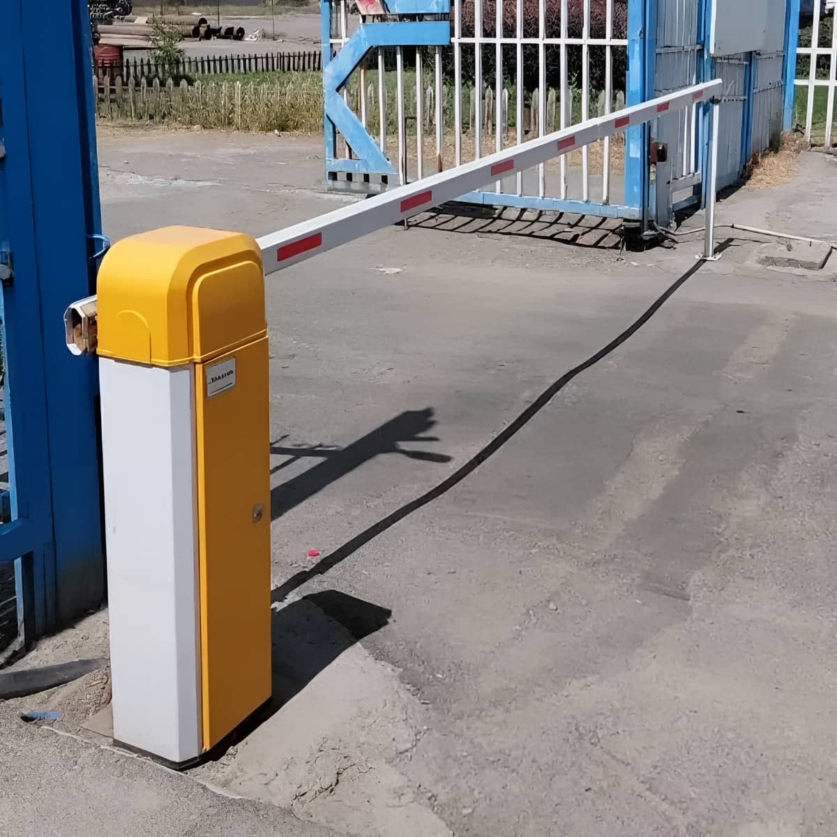 راهبند تاشو کم عرض با پایه نصب زمینی