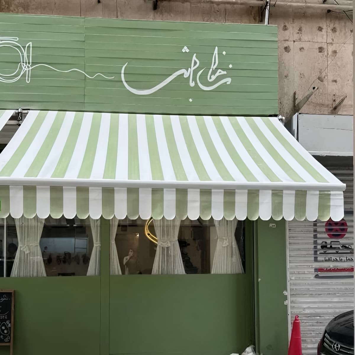 سایبان برقی با رول بولت مناسب سازه