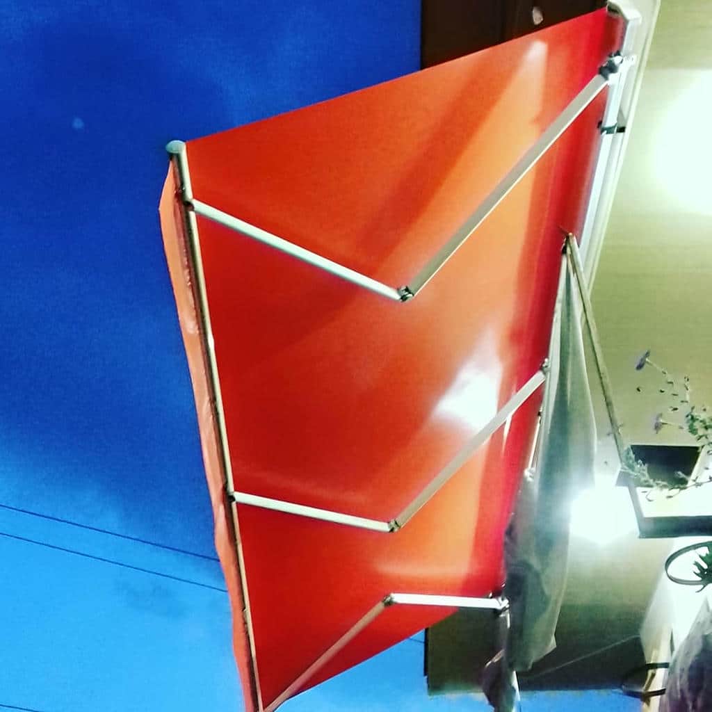 سایبان برقی با پارچه مقاوم UV برای تابستان انتخاب سایبان برقی کاربردی برای فصول مختلف