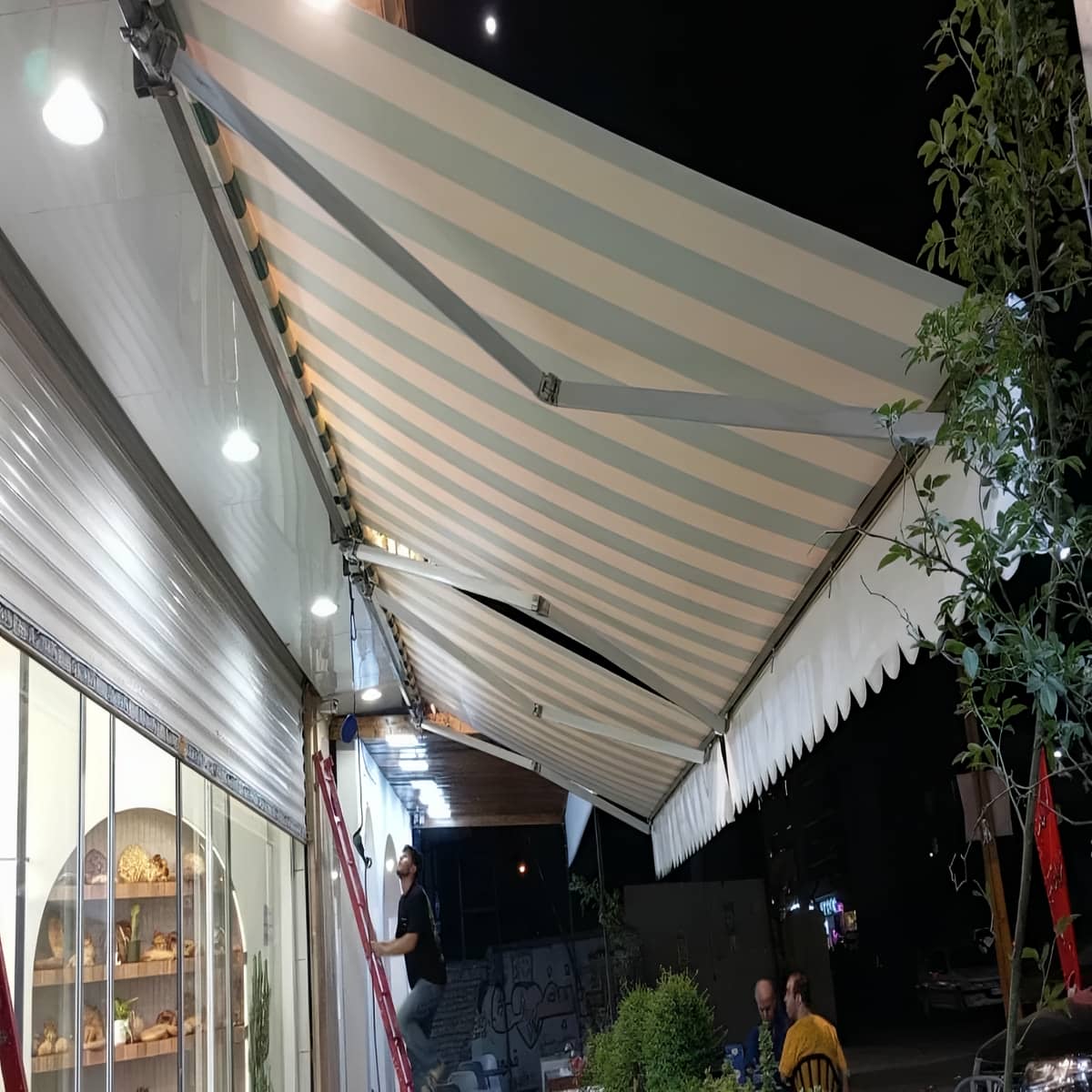 سایبان برقی تراس و بالکن با باز و بسته شدن اتوماتیک