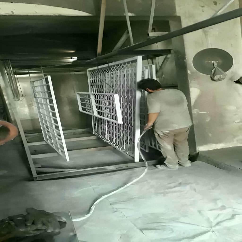 حفاظ پنجره فلزی با فریم مقاوم