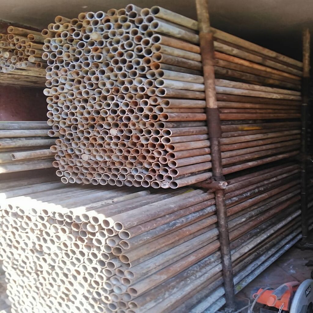نصب لوله داربست در مسیرهای ساختمانی پرتردد