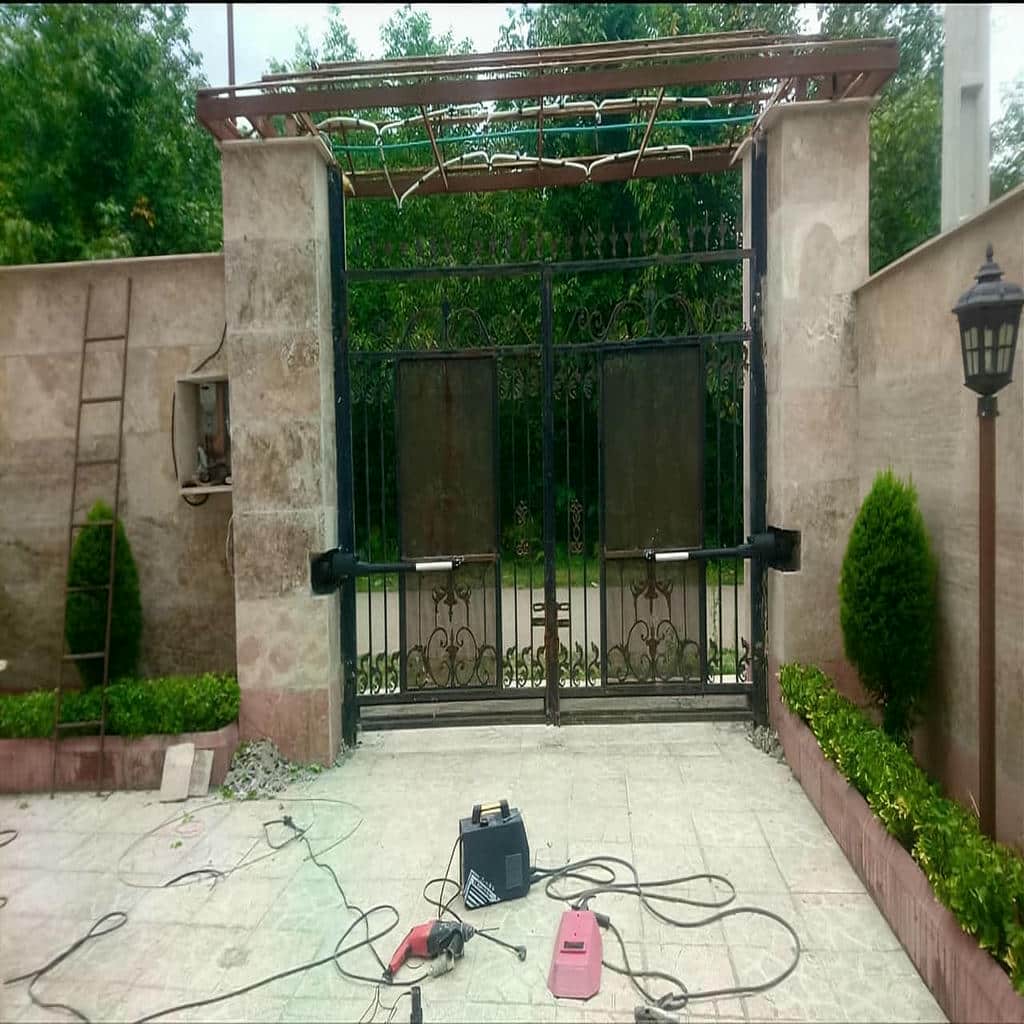 جک درب برقی پارکینگ با فتوسل کناری