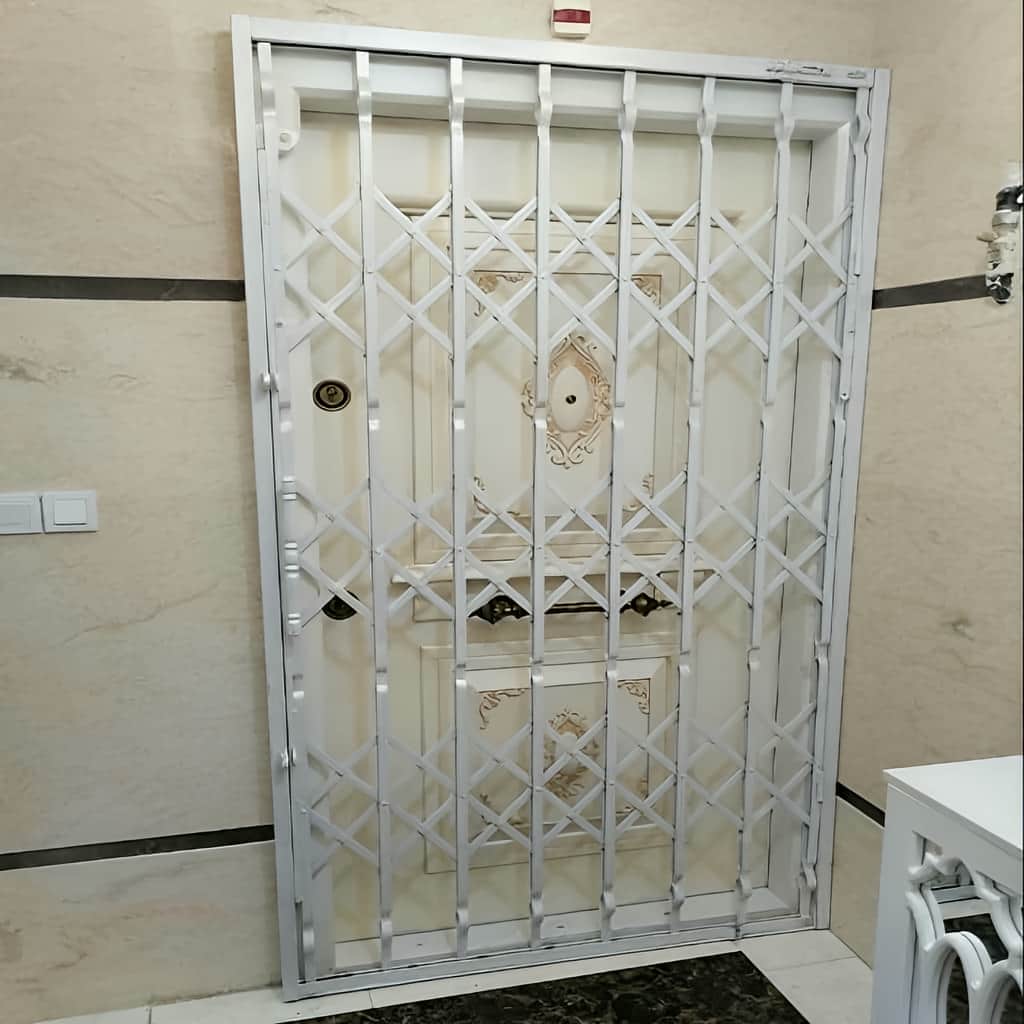 قیمت حفاظ آکاردئونی آهنی سه لوزی وابسته به ابعاد و متریال
